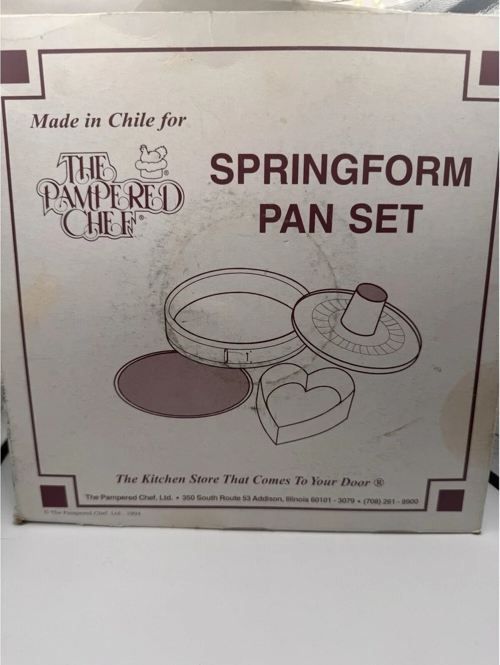 The Pampered Chef 9-inch Springform Pan Set with Heart-Shaped Insert